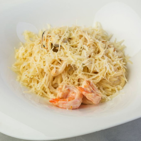 Паста с креветками и цукини