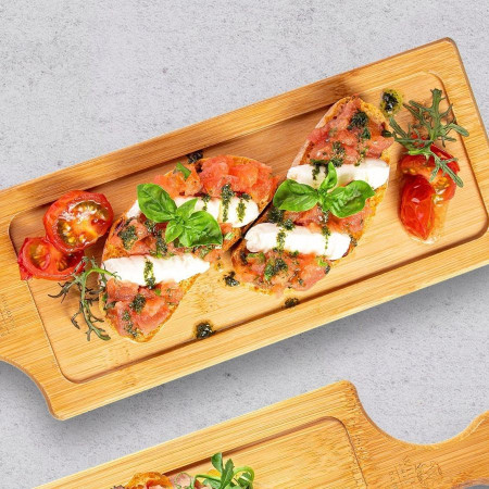 Брускетта с овощным рататуем в устричном соусе